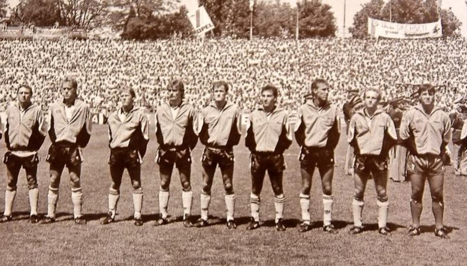 Neben den Aufstiegen in die Nationalliga in den Fünfziger- und Sechzigerjahren des letzten Jahrtausends stechen vor allem die Erfolge im Cup-Wettbewerb hervor. Quelle: «100 Jahre FC Schaffhausen»/Alfred Meister