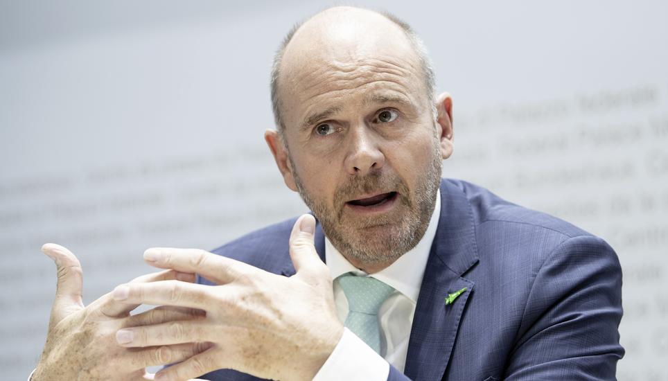 Will der Automobilbranche ein innovativeres Image verpassen: Schaffhauser SVP-Nationalrat Thomas Hurter. Bild: Key