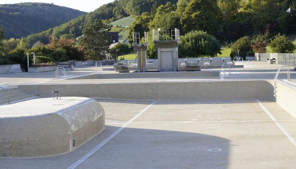 Die Badi Büte soll aufwendig saniert, nicht aber abgerissen und komplett neu gebaut werden. Bild: Tobias Bolli