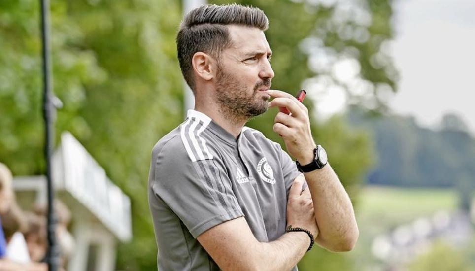 SVS-Coach Gianluca Frontino und sein Team mussten in Bazenheid eine 1:3-Niederlage einstecken. Bild: Roger Albrecht