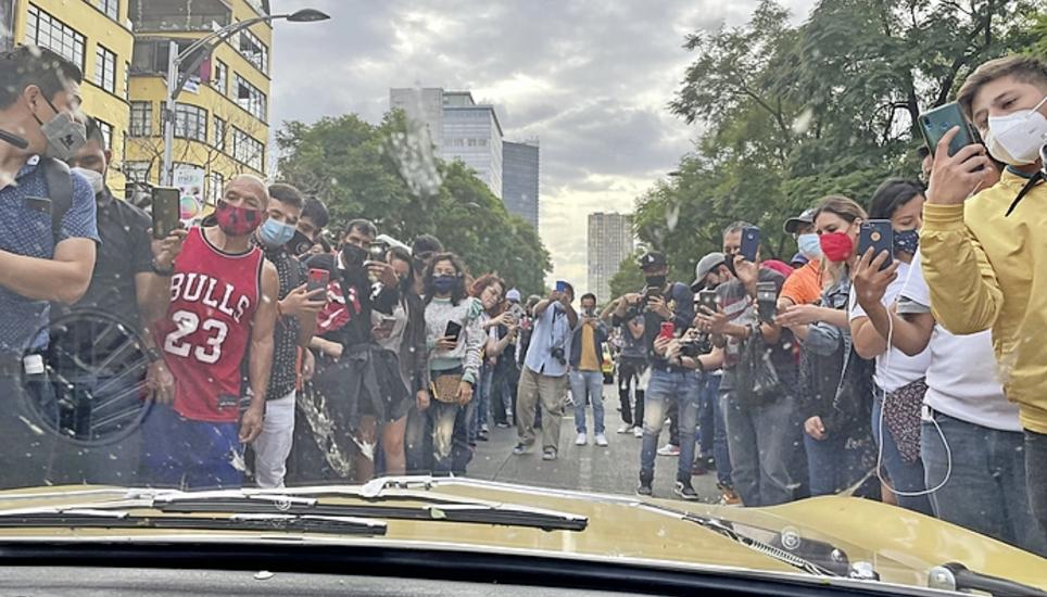 Die Panamericana kommt: Volksfeststimmung in den Städten mit Fanmassen.