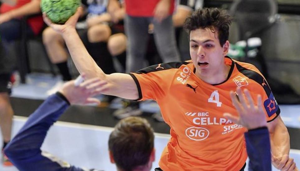 Der momentane Topskorer der Kadetten, Linksaussen Samuel Zehnder, befindet sich in einer tollen Form. Bild: Michael Kessler