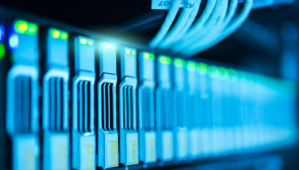Menschen verbringen immer mehr Zeit im Internet. Das bedeutet mehr Angriffsmöglichkeiten für Hacker. Bild: Pexels