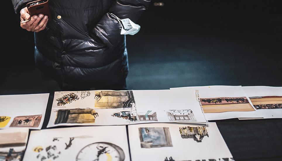 Bevor die Wand bemalt wurde, wurden die Ideen zunächst zu Papier gebracht. Bild: Melanie Duchene