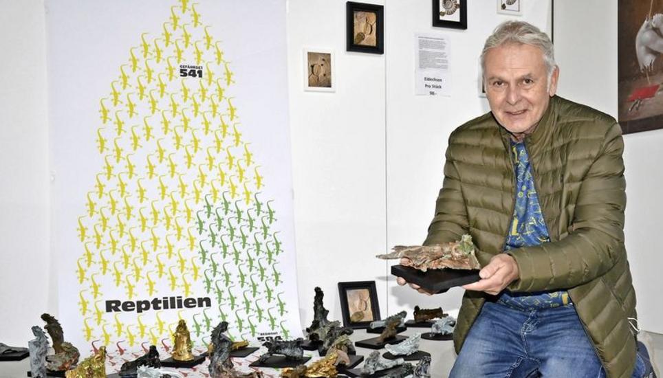 Mit Echsenskulpturen thematisiert Künstler Rainer Schoch auf seine Weise das Artensterben. Bild: Thomas Martens