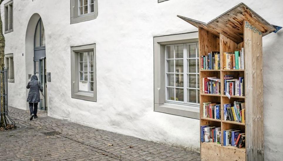 Die Bibliotheken Schaffhausen wurden und werden rege benutzt – auch in schwierigen Coronazeiten. Bild: Melanie Duchene