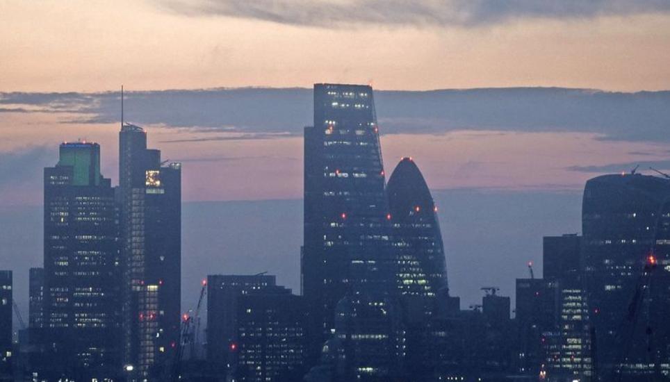 Auch in London wird über die Abschaffung der Stempelsteuer geredet. Bild: Key