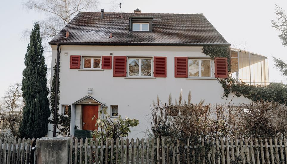 Der Verkauf der Liegenschaft an der Feldeggstrasse 2 in Neuhausen sorgte für hitzige Diskussionen. Bild: Roberta Fele