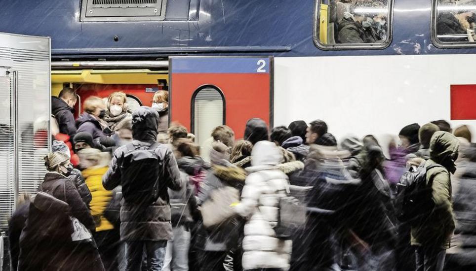 Worst Case: Omikron legt den öffentlichen Verkehr und die Infrastruktur der Schweiz lahm. Bild: Key