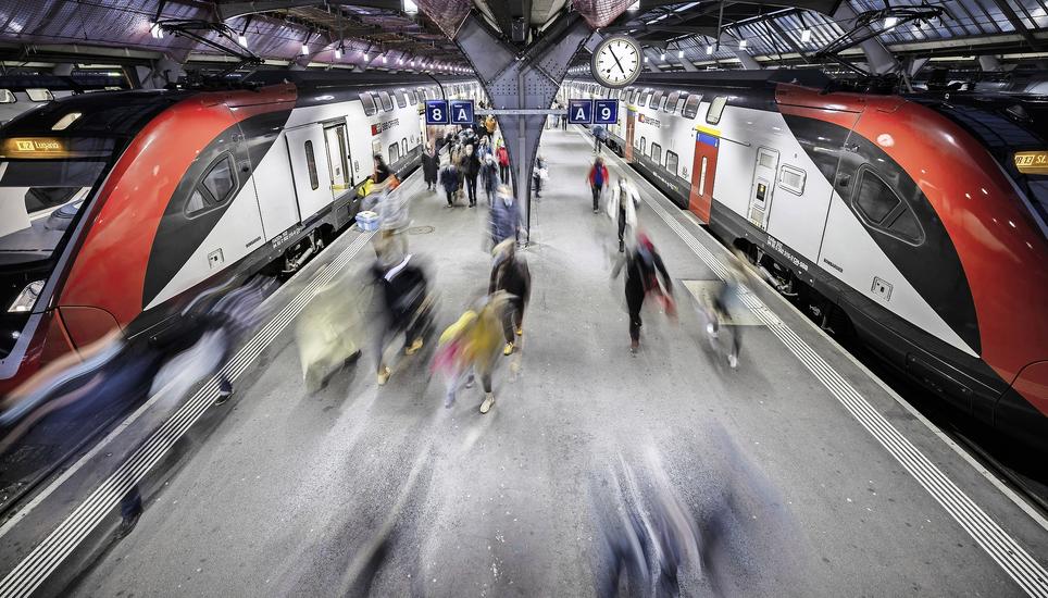 Flexiblere Preise sollen den Kunden das Bahn- und Busfahren beliebt machen. Bild: Key