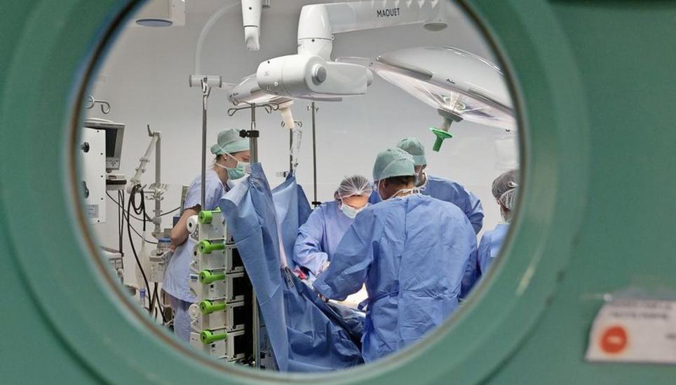 Wer künftig keinen Widerspruch dokumentiert, hat sich für eine Organspende entschieden. Bild: Key