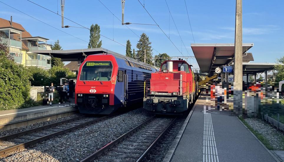 Gemäss SBB konnte der fahrplanmässige Verkehr am Freitagmorgen wieder aufgenommen werden. Bild: zVg/Kantonspolizei Zürich