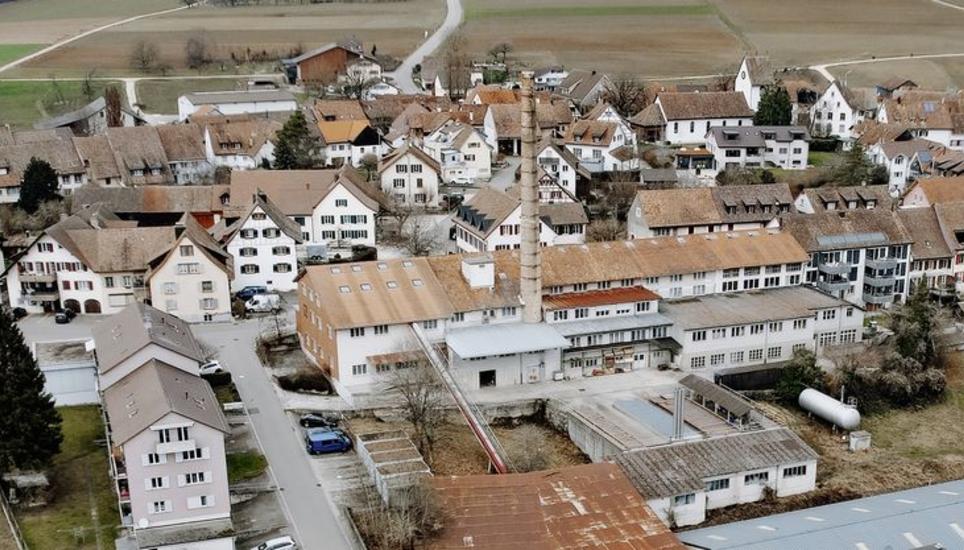 Mehr als doppelt so hoch: In Lohn soll der Wasserpreis von 1.5 Franken auf 3.2 Franken pro Kubikmeter angehoben werden. Bild: Roberta Fele