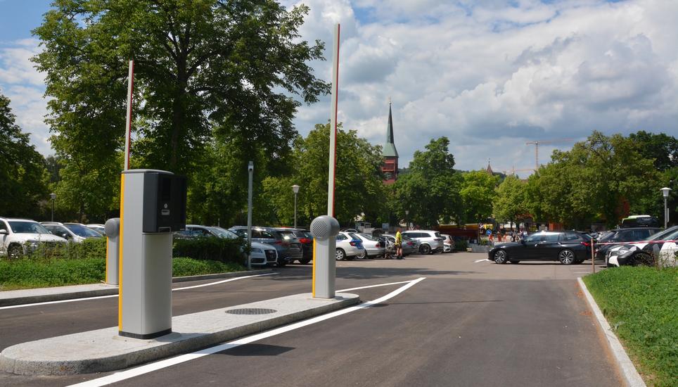 Die Preise auf der Zürcher-Seite des Rheinfalls werden jetzt ebenfalls kostenpflichtig. Bild: Alexander Joho
