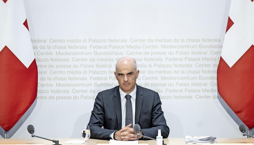 Innenminister Alain Berset (SP) argumentiert für die AHV-Reform. Bild: Key