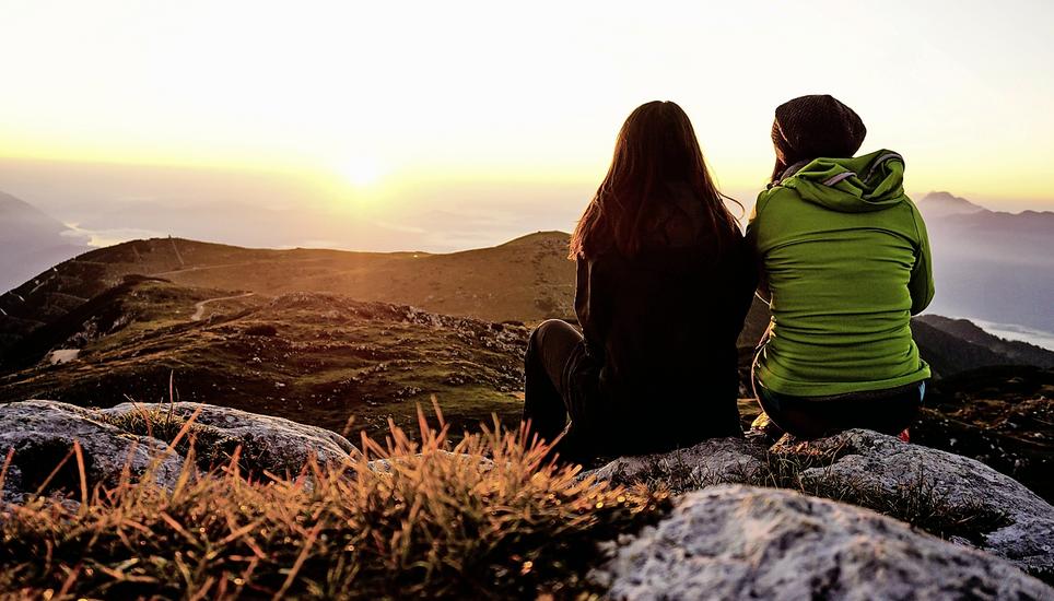 Das Thema des Fotowettbewerbs lautet «Ein Hoch auf die Freundschaft». Bild: Unsplash