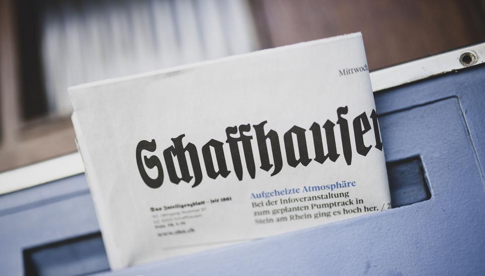 Die Printversion von Zeitungen wird immer seltener gelesen. Rund die Hälfte der Bevölkerung bezieht ihre Informationen ausschliesslich auf digitalen Kanälen. Bild: Melanie Duchene