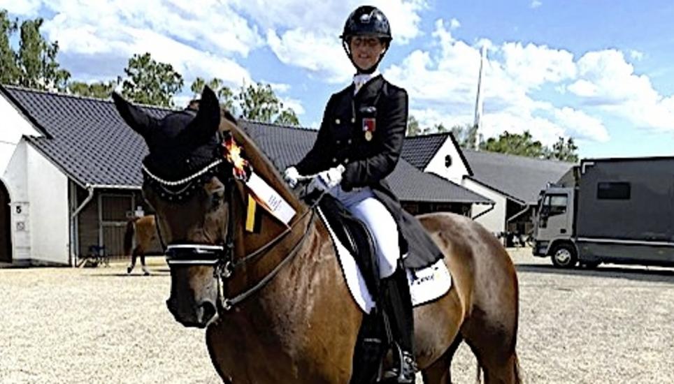 Andrina Suter auf ihrem Pferd Del Curto beim CHIO Aachen. Bild: zVg