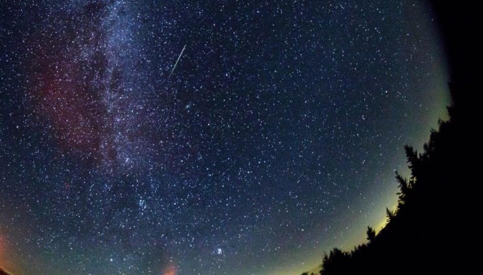 Im August gibt es wieder die alljährlich wiederkehrenden Perseiden zu bestaunen. Bild: Nasa/Bill Ingalls