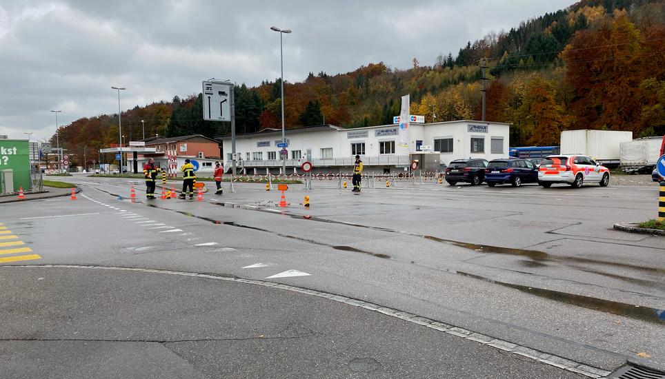 Vor etwa einem Jahr musste der Grenzübergang Thayngen wegen eines Sprengstoff-Alarms abgesperrt werden. Bild: Roberta Fele