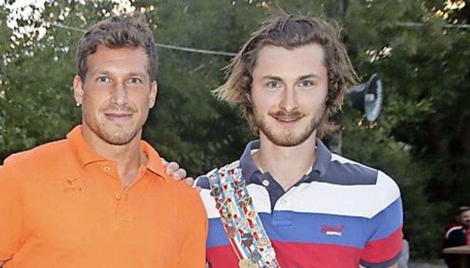 Das Siegertrio im Achtkampf mit Silvan Koch (2.), Roman Kühne (1.) und Roland Zuber (3.; v.l.). Bild: RoMü