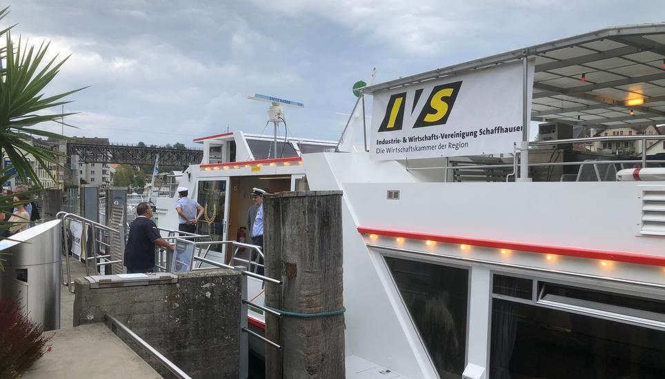 Der Industrie- und Wirtschafts-Vereinigung Schaffhausen lud zur alljährlichen Schifffahrt ein. Bild: Radio Munot