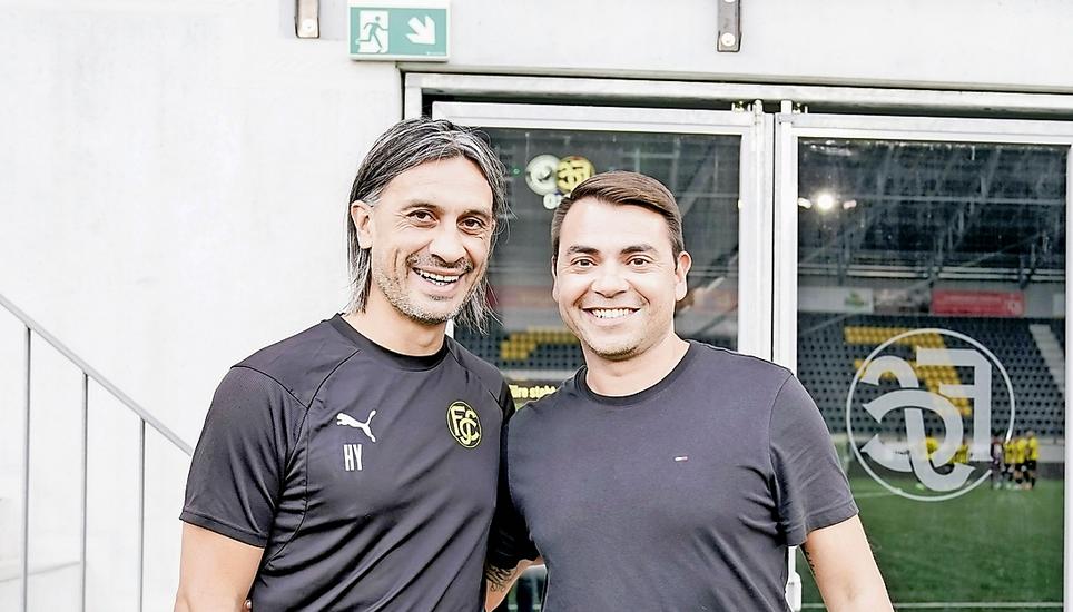 FCS-Coach Hakan Yakin (l.) freut sich über das Wiedersehen mit Maurizio Cannellino.