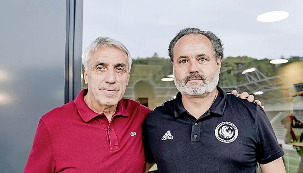 FCS-Vereinspräsident Mischa Mustafoski (l.) mit SVS-Präsident Raphael Kräuchi.