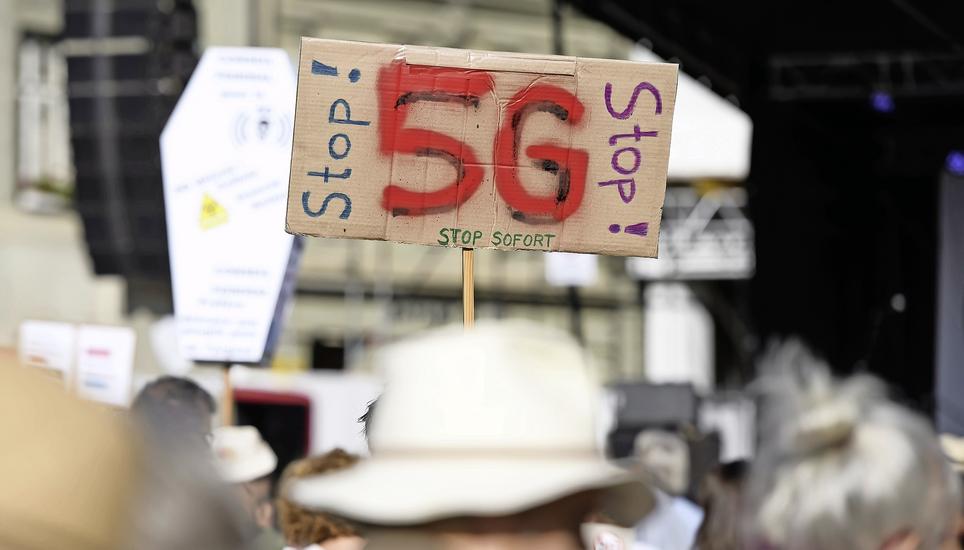 Führt wiederholt zu Protesten: die Einführung von 5G und die Mobilfunkstrahlen. Bild: Key