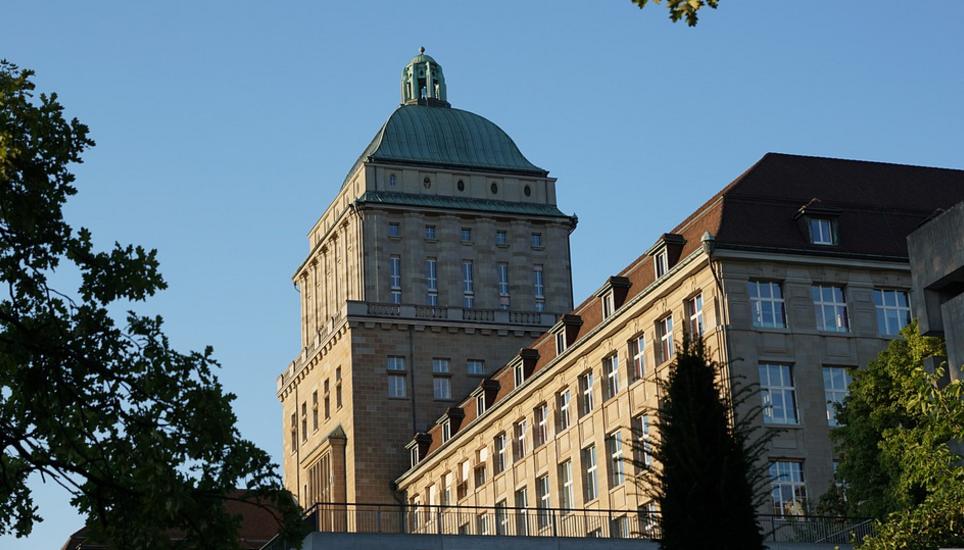 Die Direktorin Universitäre Medizin an der Universität Zürich, Beatrice Beck Schimmer, setzt sich für Gendermedizin ein. Bild: Pixabay