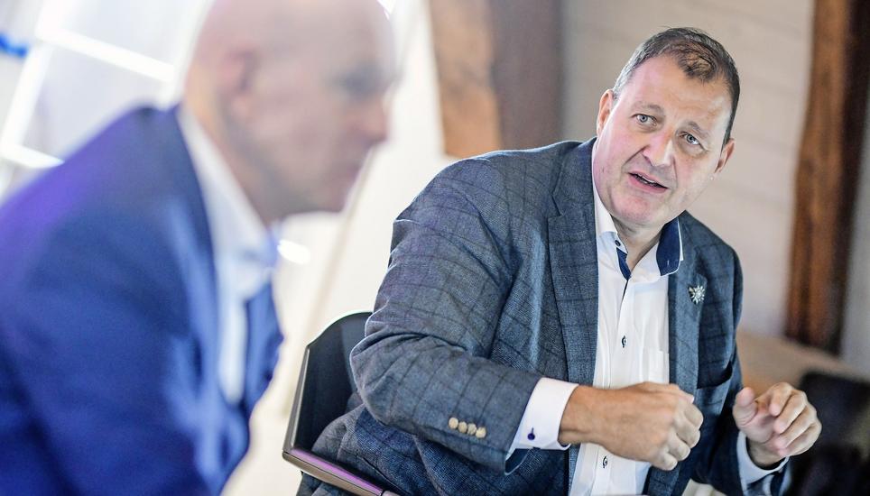 Marcel Fringer (rechts) stellte am Dienstag im Haus der Wirtschaft gemeinsam mit Martin Vogel den Konjunktubericht vor. Bild: Melanie Duchene