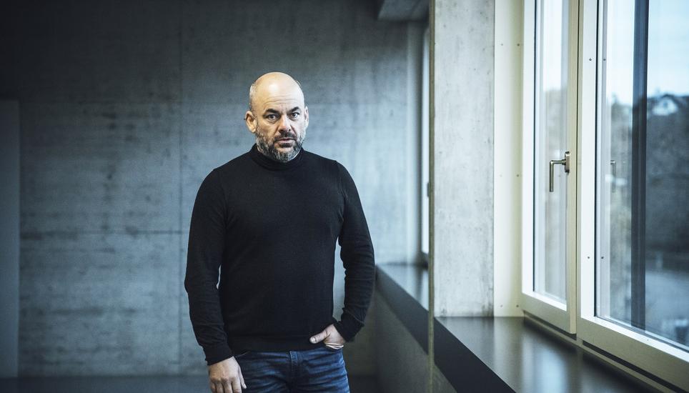 «Ich glaube wirklich, dass die FIFA dieses Mal den Bogen überspannt hat», sagt Ralph Tanner mit Blick auf die Fussball-WM in Katar. Bild: Roberta Fele