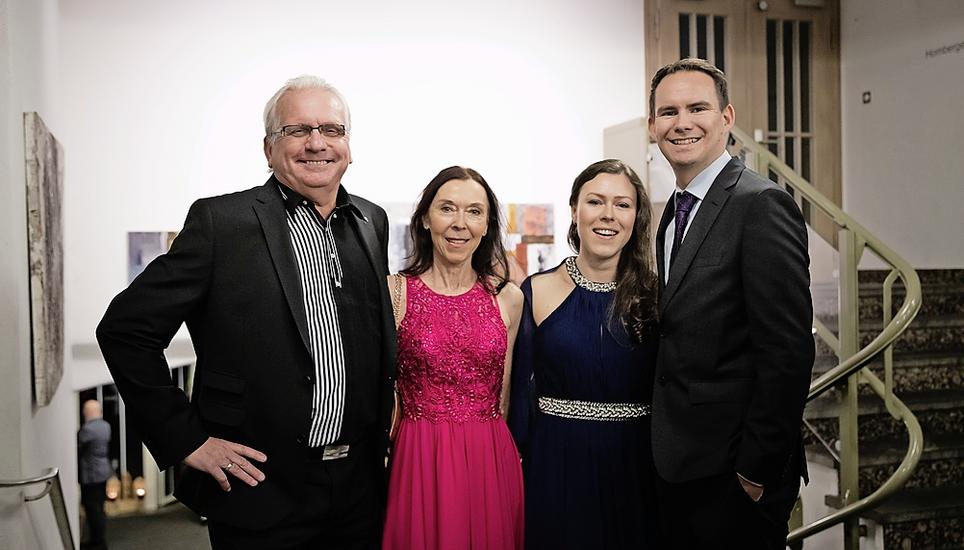 Hartmut Lohse, Elfi Stellmacher-Schmidt, Kirsten Wesiak-Schmidt und Jörg Wesiak (v. l.): Gemeinsame Ballnacht.