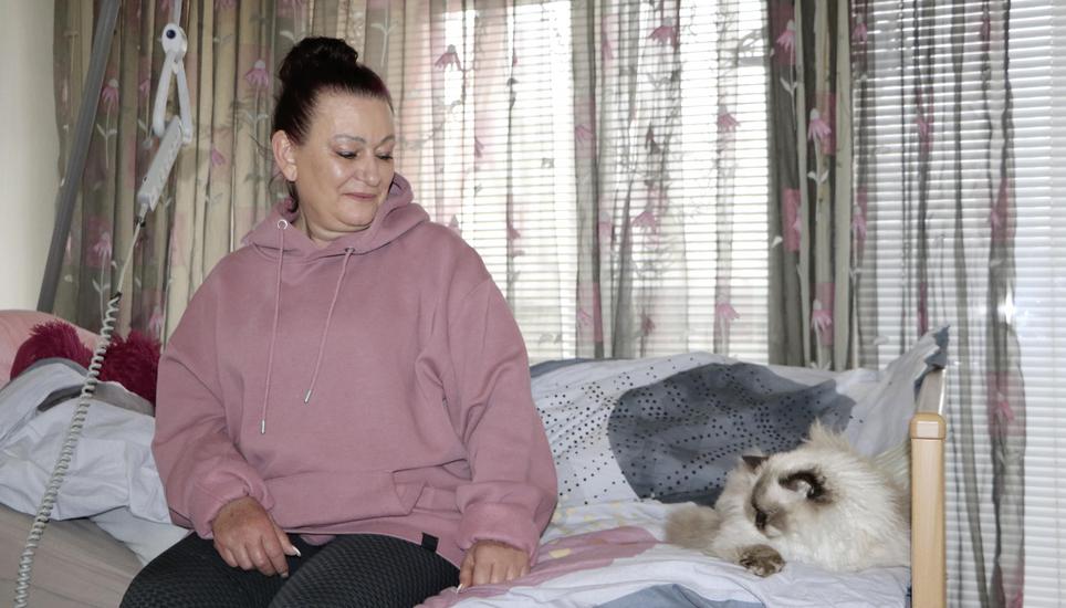 Fiorella Marchi leidet wegen eines gutartigen Tumors unter Lähmungserscheinungen. Bild: Lucas Blumer