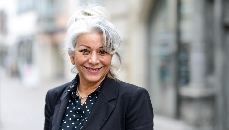 Roya Ashrafabadi flüchtete vor 36 Jahren vor dem iranischen Mullah-Regime in die Schweiz. Bild: Melanie Duchene