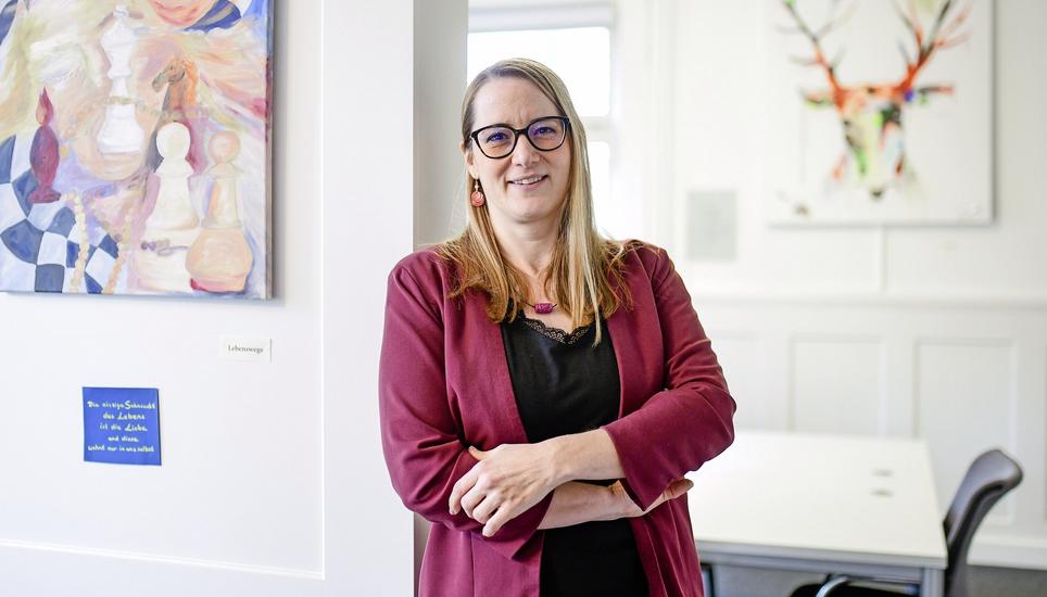 Manuela Knecht CEO: «Seid mutiger, formuliert klar und hört auf, euch kleinzumachen.» Bild: Melanie Duchene