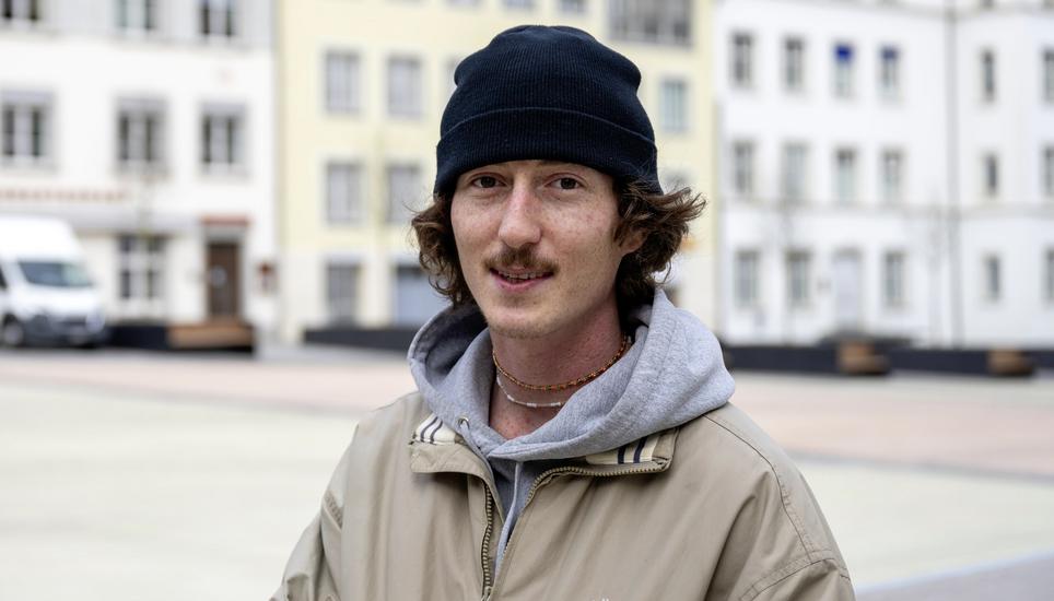 Leo Bolli aus Opfertshofen ist gerne unter Gleichgesinnten und frönt seinem Hobby im Winter auch beim Snowboarden.