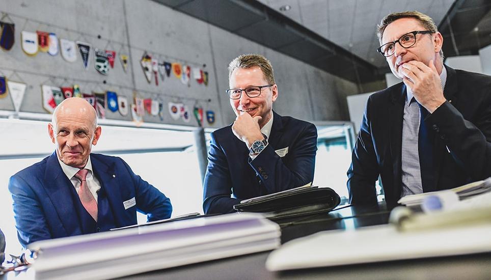 Ab jetzt geben sie den Kurs der IVS vor: Martin Vogel, Thomas Kellenberger und Bernhard Klauser (v.l.). Bilder: Melanie Duchene