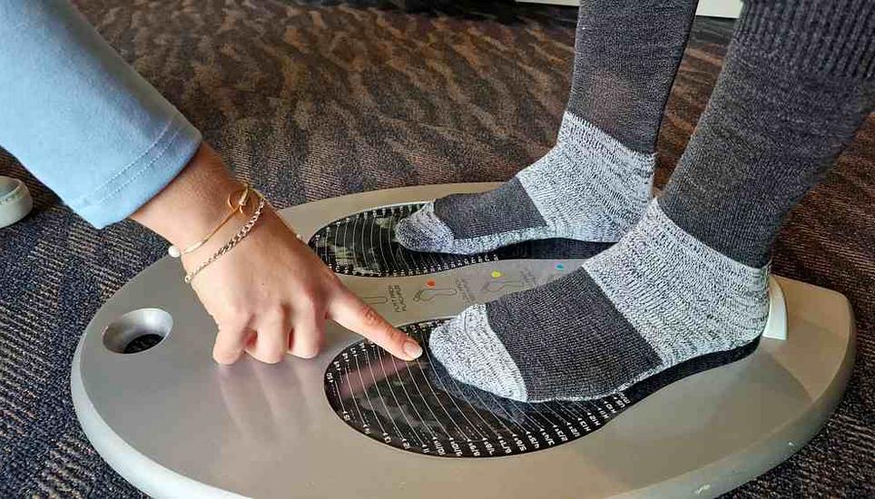 Um die tatsächliche Schuhgrösse zu ermitteln kommt der Footscanner zum Einsatz.