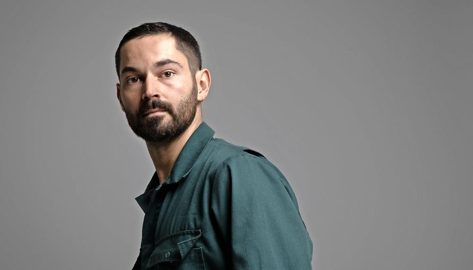 Aykan Safoğlus künstlerische Reise begann im queer-aktiven Umfeld Istanbuls, wo er während seines Filmstudiums in den frühen 2000er-Jahren erstmals mit zeitgenössischen Kunstakteurinnen und Kunstakteuren in Kontakt kam. Bild: zVg/Kerem Uzel