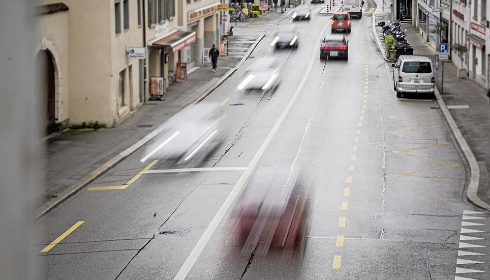 Derzeit beläuft sich der Anteil an E-Autos in Schaffhausen auf rund 3,5 Prozent, Tendenz steigend. Bild: Lea Biedermann Einwohner von Schaffhausen, fotografiert am Freitag, 19. April 2024 in Schaffhausen (Lea Biedermann / Schaffhauser Nachrichten)