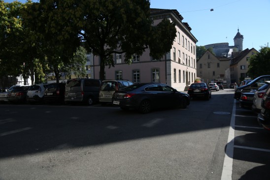 Parkplatzsuche, Stau, Kirchhofplatz