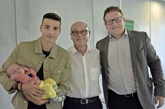 FCS-Macher Aniello Fontana (Mitte), Marco Truckenbrod Fontana (r.) und Luca Tranquilli - hier als Babysitter von Baby Leano.