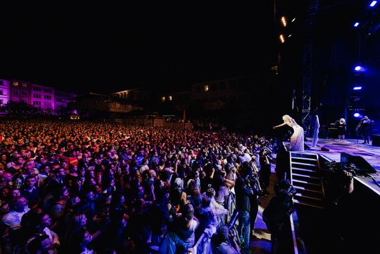 Ihrem Charme konnten die Festivalbesucher nicht widerstehen. Bild: zvg/Julius Hatt