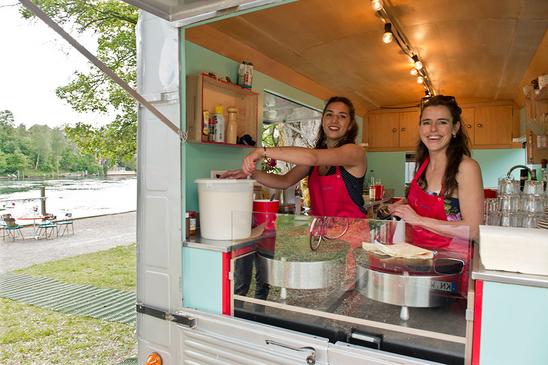 Sehr beliebt bei den Schaffhausern: der Crêpes-Stand «Lunas Crêpes» am Lindli. Bild: Selwyn Hoffmann