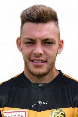 Delli Carri unterschreibt bis 2021 beim FC Schaffhausen. Bild: fcs