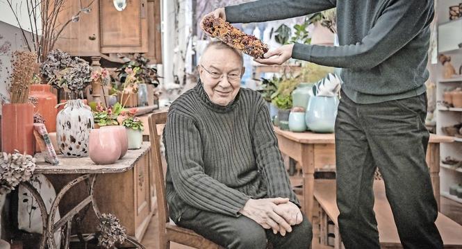 Portrait und Interview vom Fotograf Walter Pfeiffer im Blumenladen Safran, am Montag, 22. Januar, 2024 (Melanie Duchene / Schaffhauser Nachrichten)