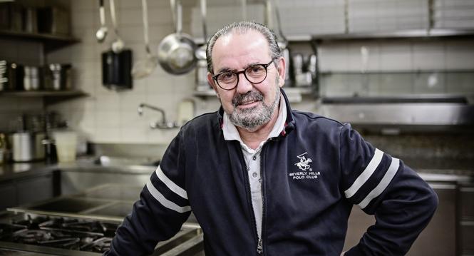 Pino Casorelli in seinem ehemaligens Restaurant Little italy dass nun, nach seiner Pensionierung, in neue Hï¿ï¾¤nde kommt,, am Montag, 13. Januar 2025. (Melanie Duchene / Schaffhauser Nachricht